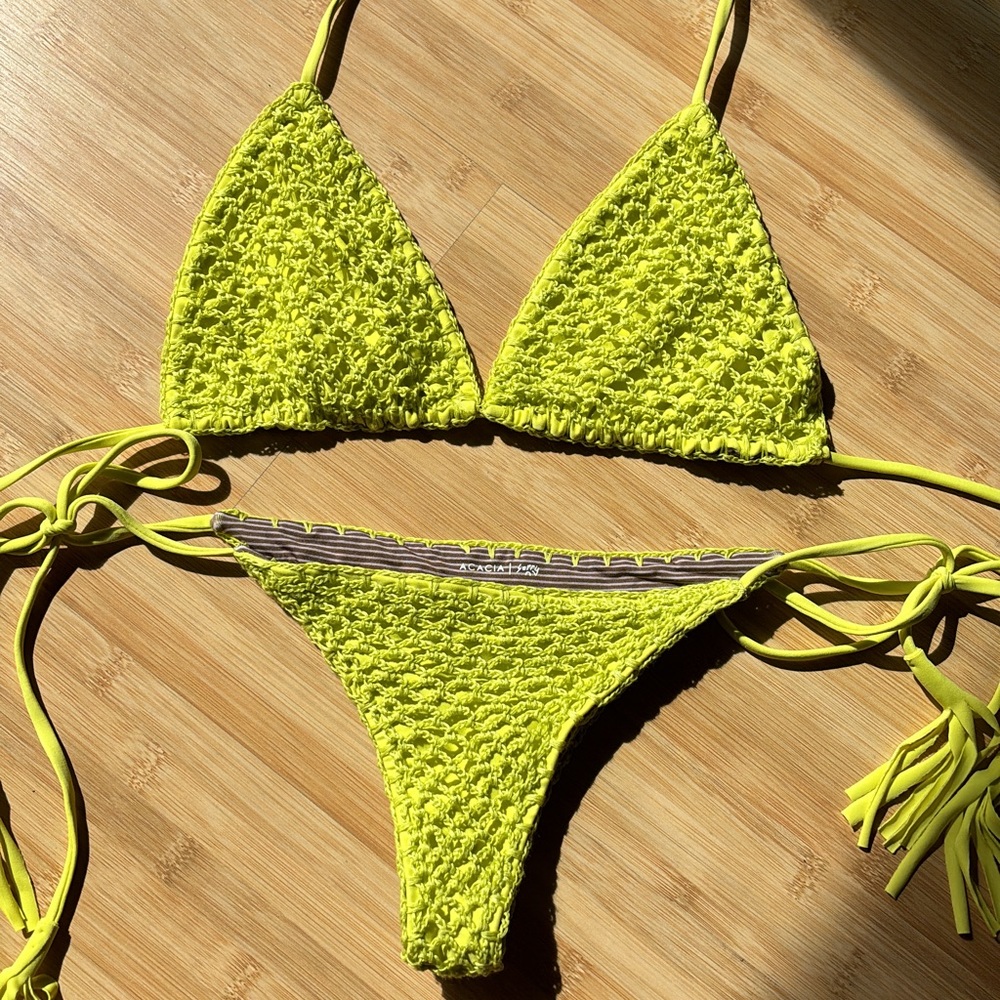 Acacia crochet set